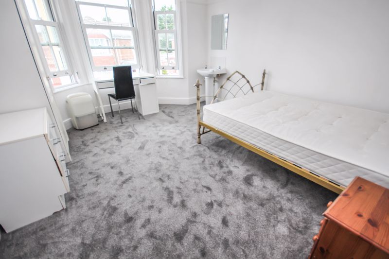 Property photo 3 of 14 Photo 26