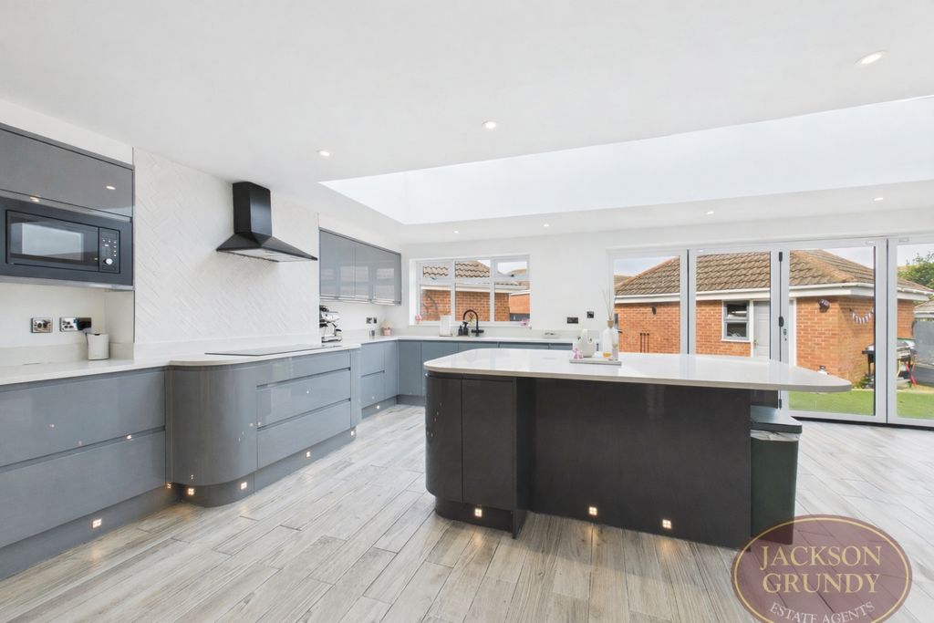 Additional image 7 of 4 bed detached house for saleBarley Close, Daventry NN11