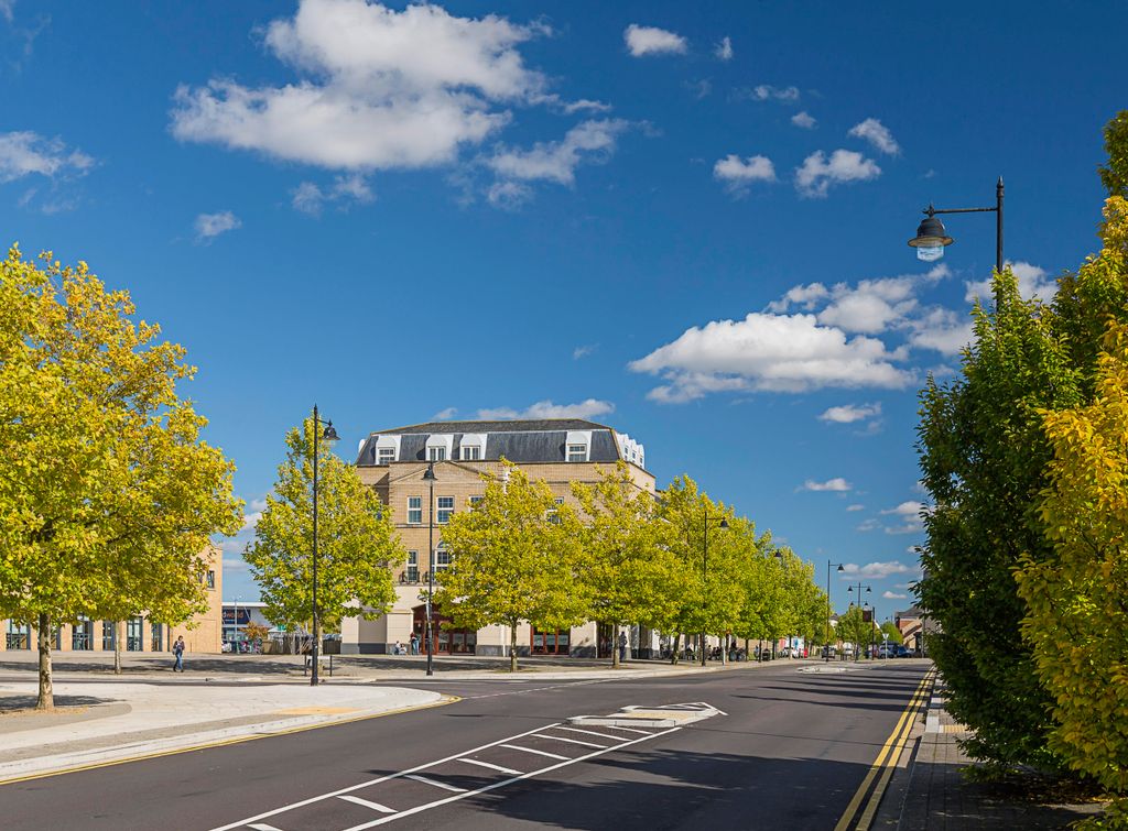 Property photo 1 of 5 Front