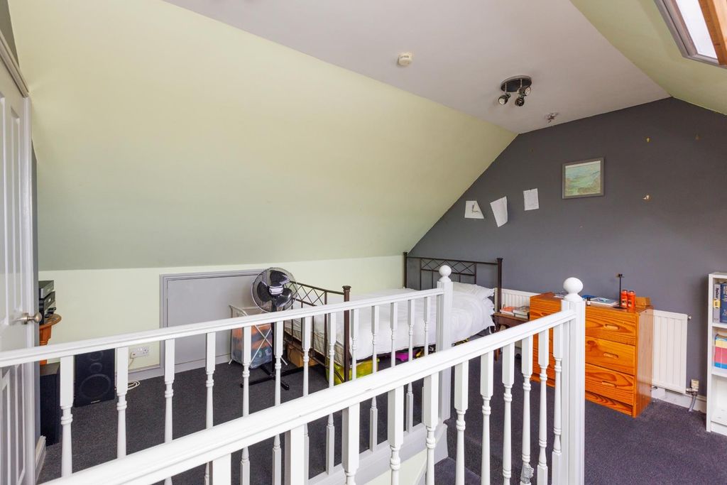 Property photo 3 of 30 2 Hedwick Avenue-1.Jpg