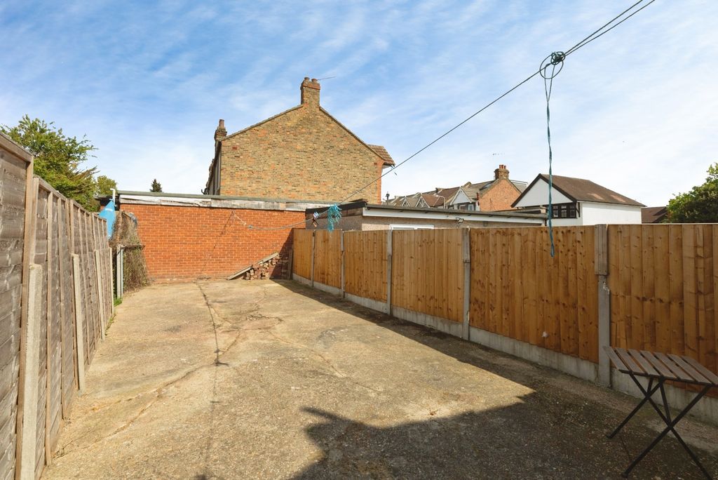 Property photo 2 of 11 Pbox-Img.Jpg