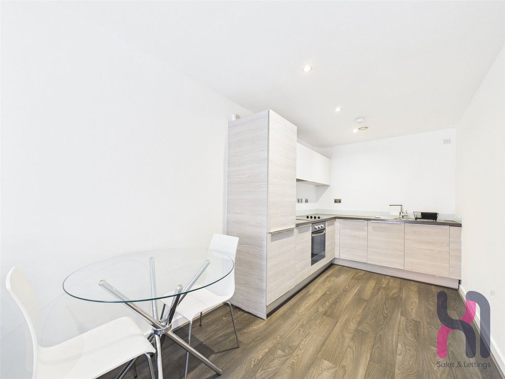 Property photo 3 of 13 Picture No. 05