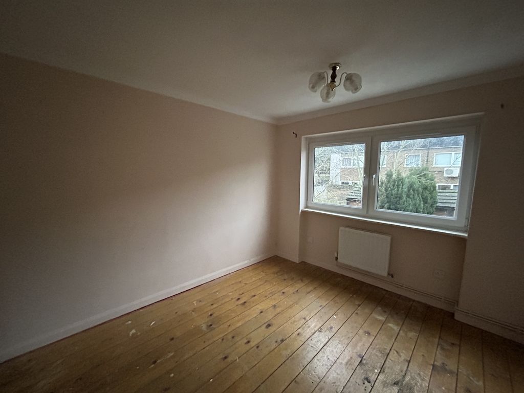 Property photo 3 of 20 Img_2368[1].Jpg