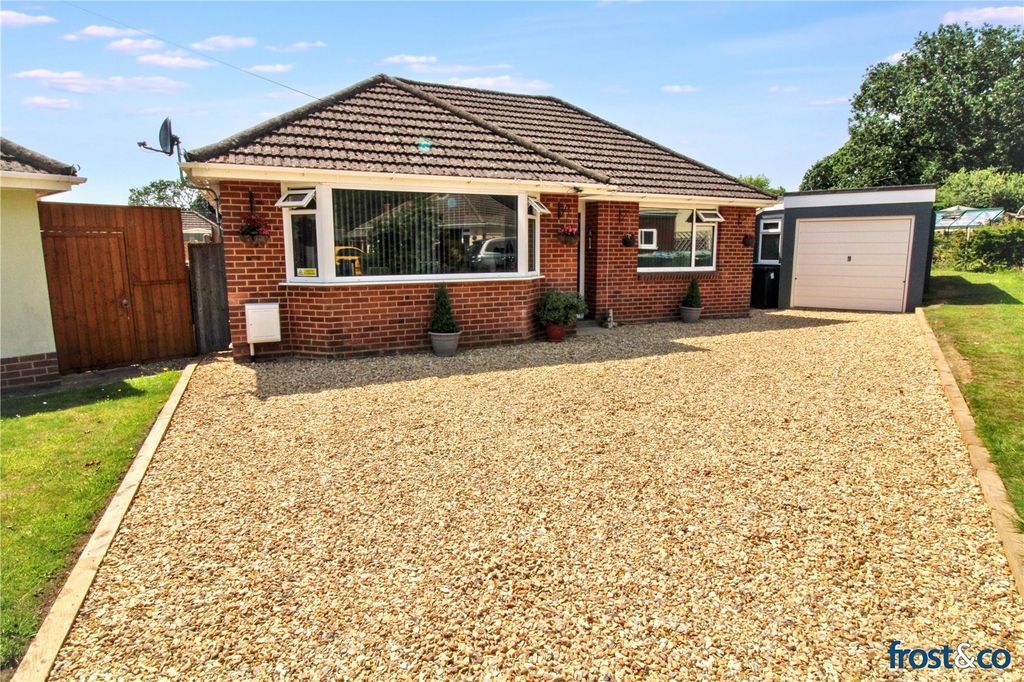 Property photo 1 of 22 Stalbridge Road