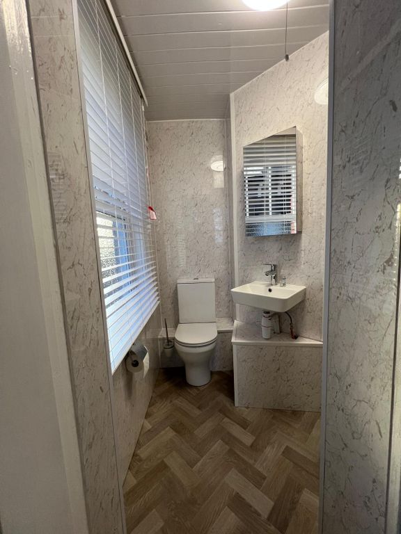 Property photo 2 of 6 Shower Room