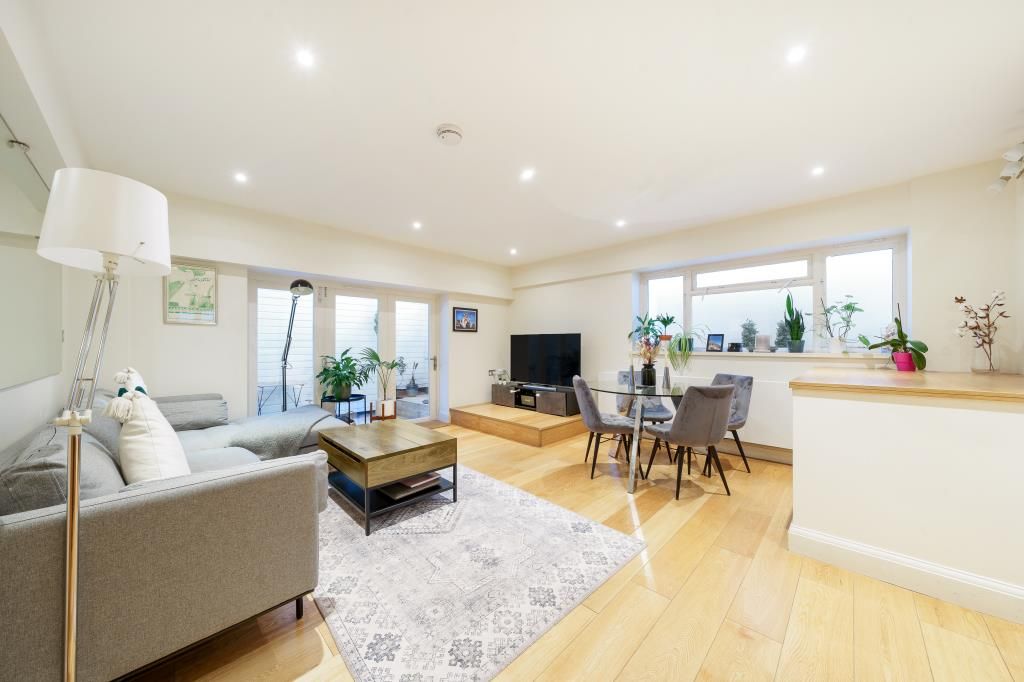 Property photo 1 of 10 Reception Room