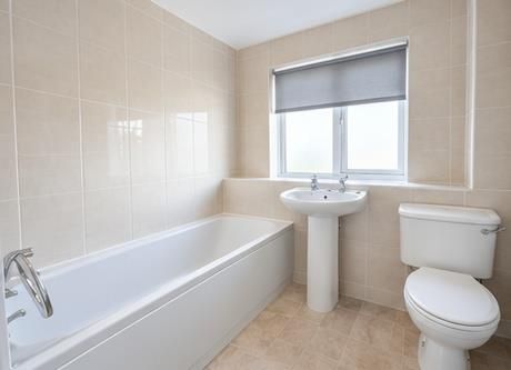 Property photo 3 of 14 Bathroom