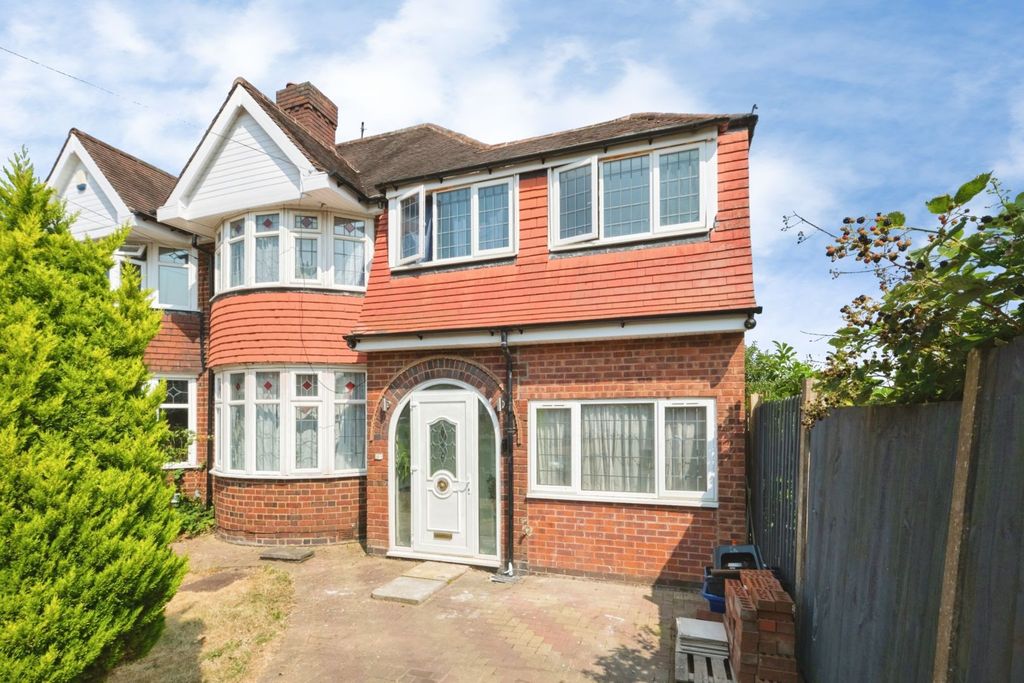 Property photo 2 of 37