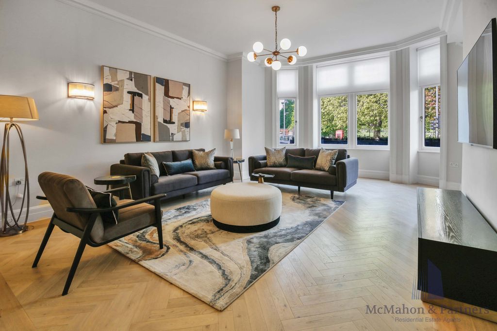 Property photo 1 of 34