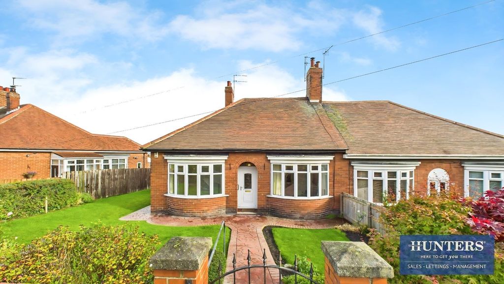 Property photo 1 of 14 External