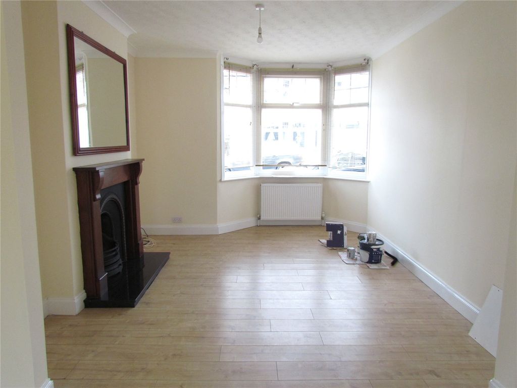 Property photo 2 of 11 Picture No. 02