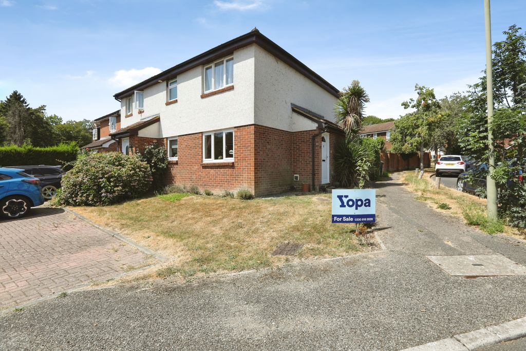 Property photo 1 of 11 Front