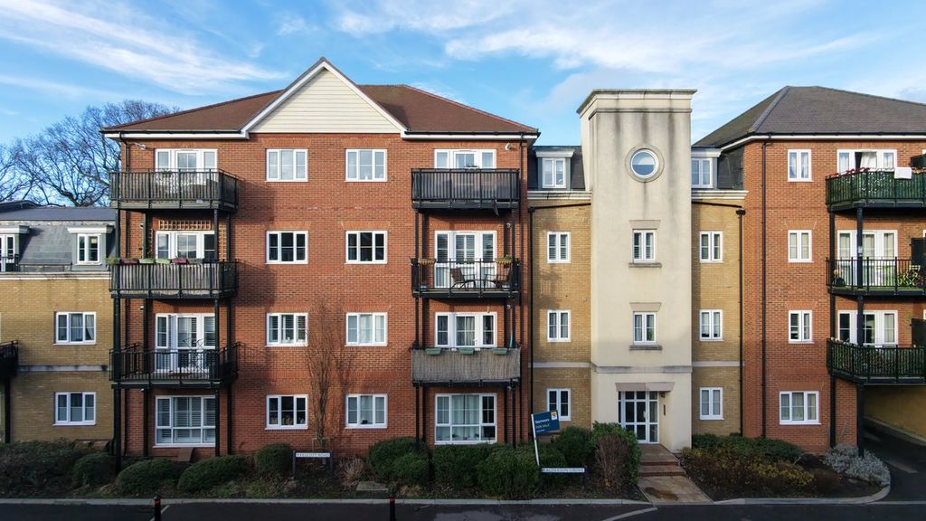 Property photo 2 of 14