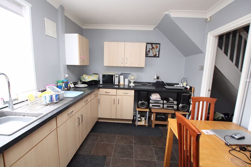 Property photo 3 of 14 Photo 4