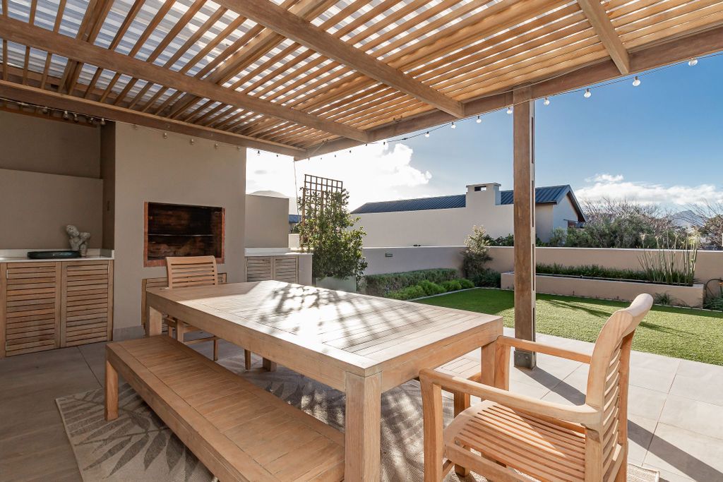 Property photo 3 of 48 Kw1708696