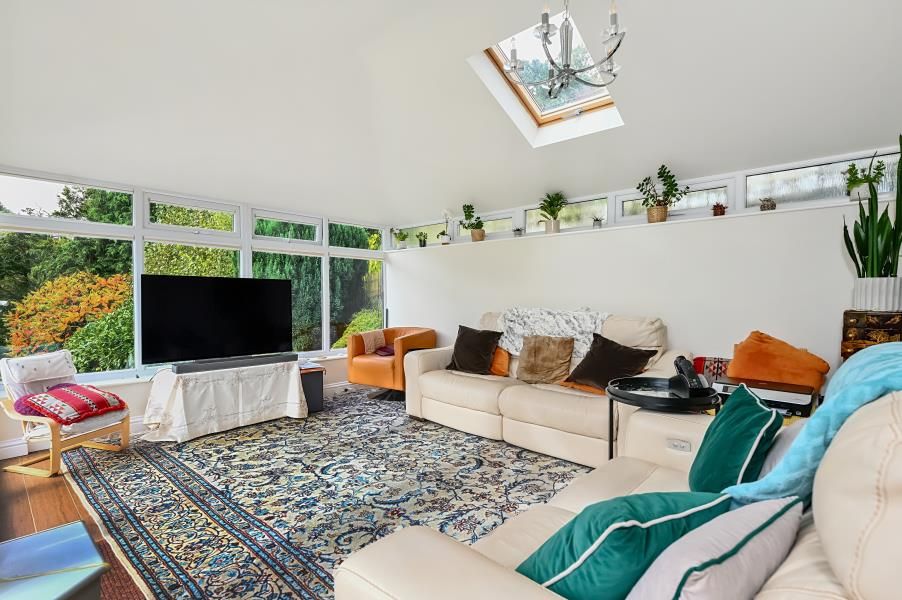 Property photo 2 of 12