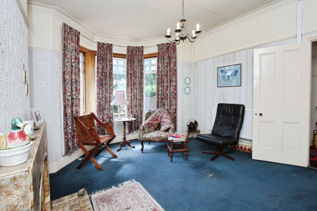 Property photo 3 of 22