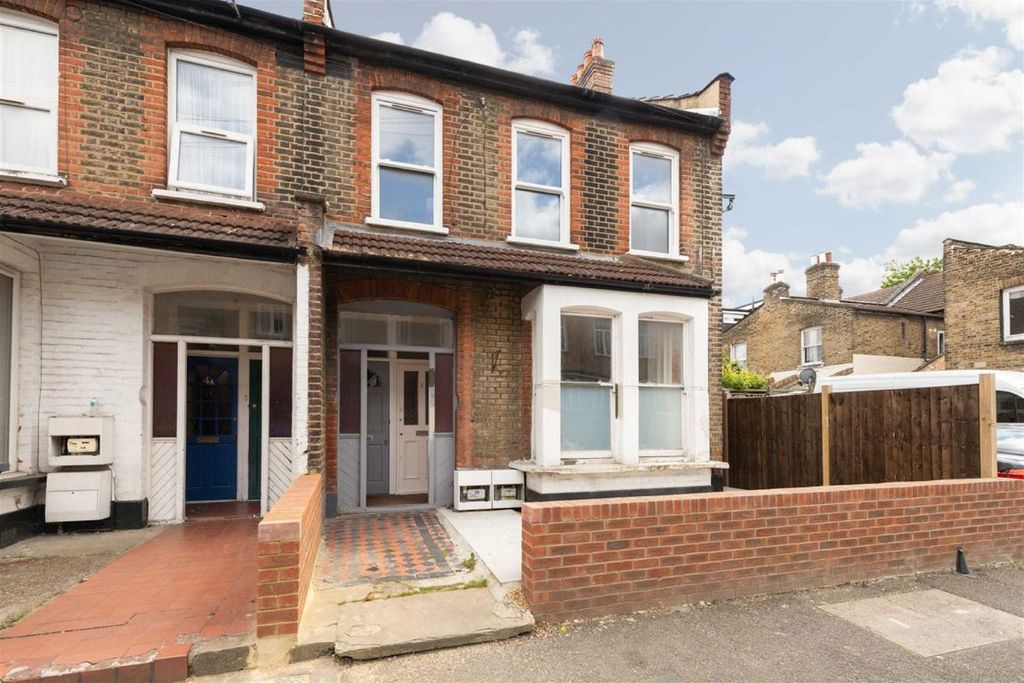 Property photo 1 of 6