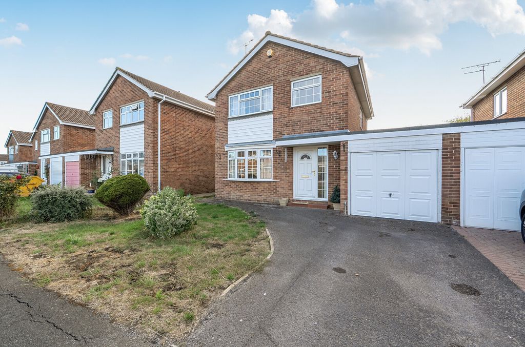 Property photo 1 of 11 15212401