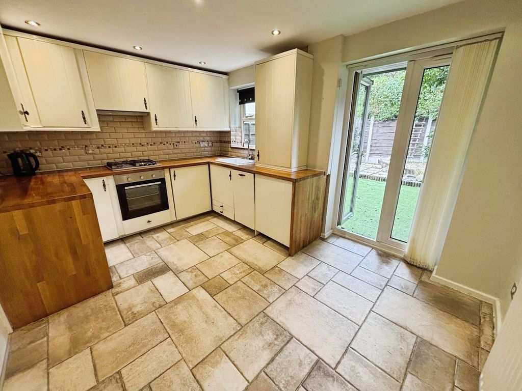 Property photo 3 of 18 Picture No. 02