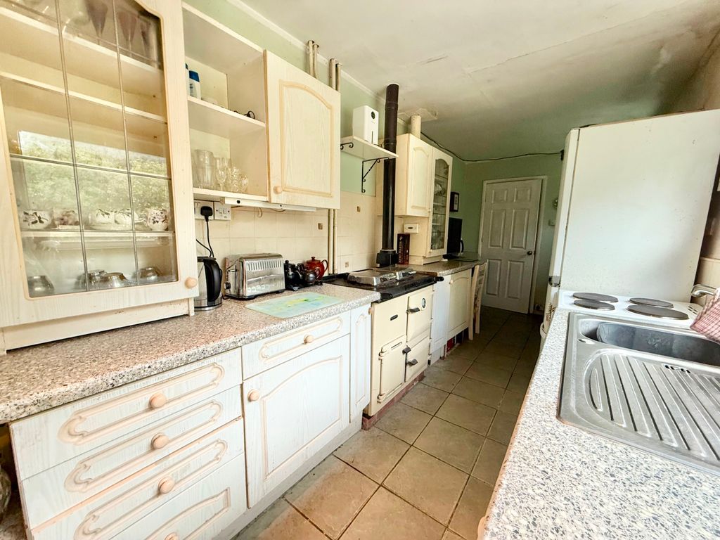 Property photo 2 of 23