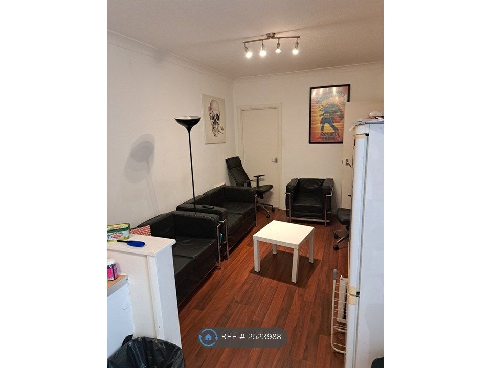 Property photo 3 of 14 Living Area