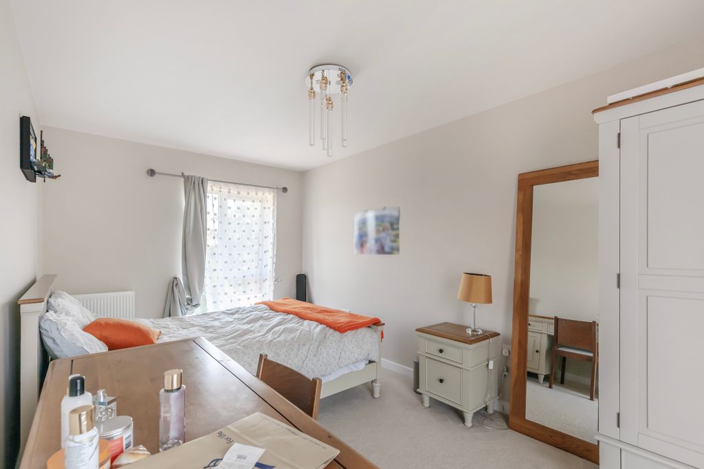 Additional image 14 of 4 bed semi-detached house for saleHall Lane, Kettering NN15