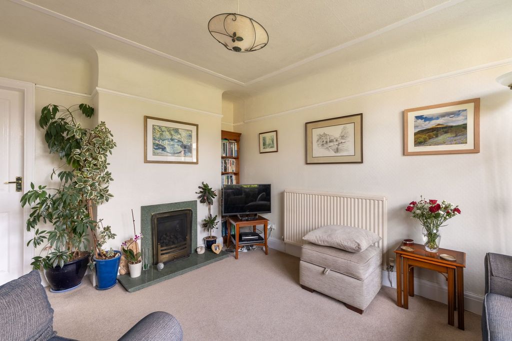 Property photo 3 of 22