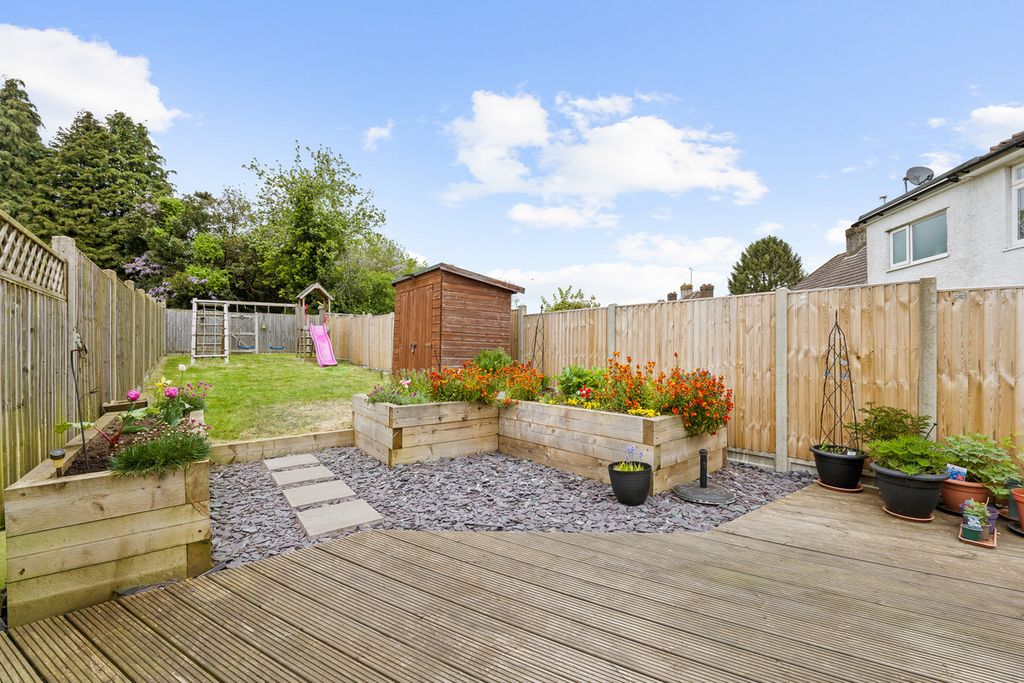 Property photo 2 of 24