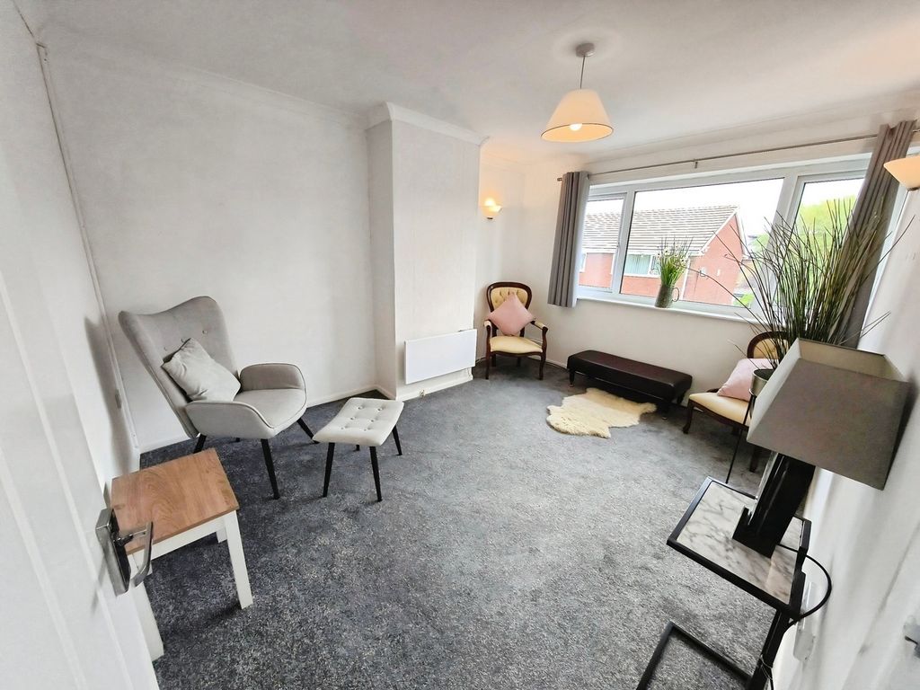 Property photo 2 of 10 Lounge/Diner