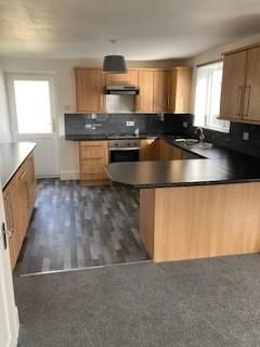 Property photo 3 of 13 Kitchen
