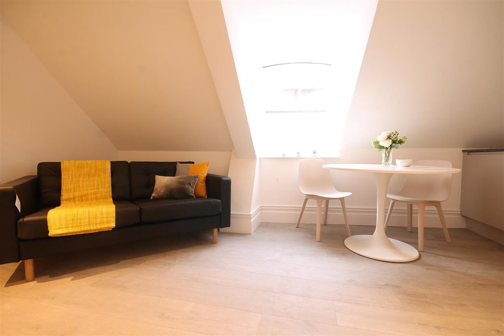 Property photo 3 of 9 3-Min.Jpg