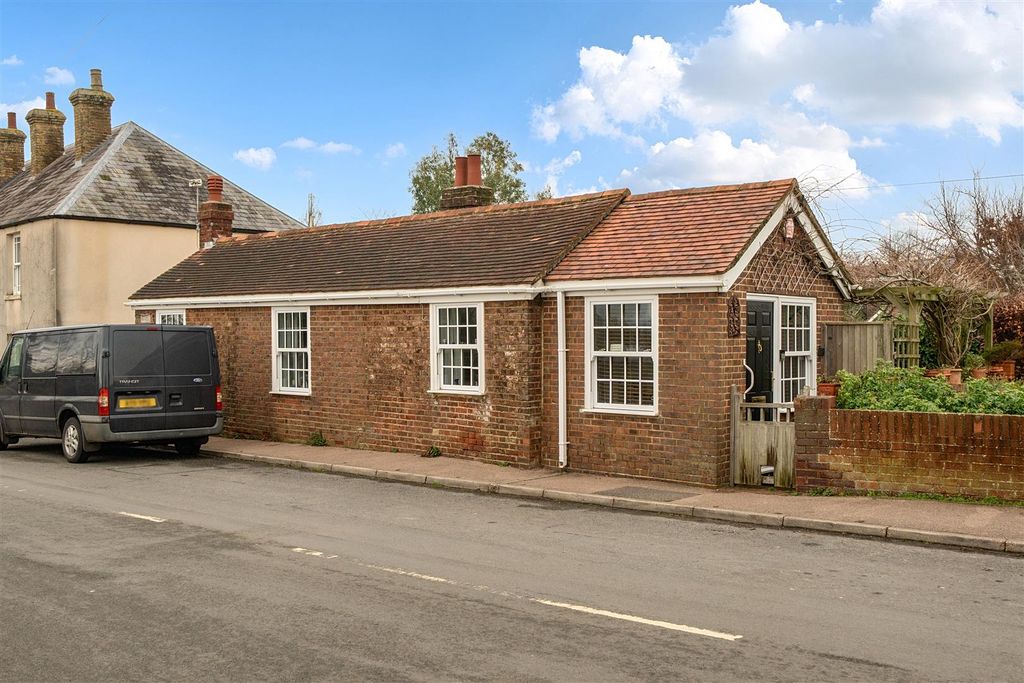 Property photo 1 of 18 1399701-22-696E15B354Ae4.Jpg