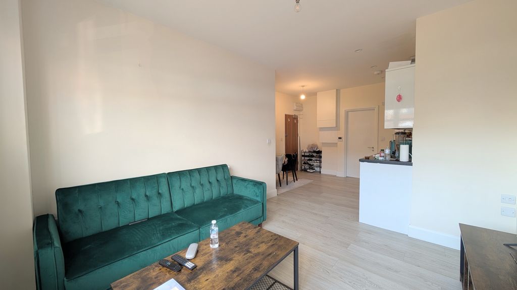 Property photo 3 of 8 Image