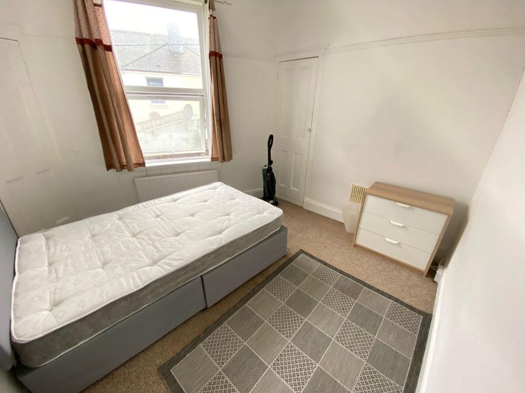 Property photo 1 of 7 Bedroom1.Jpg