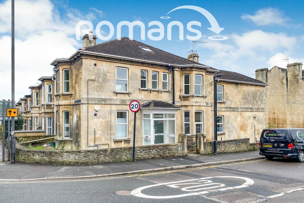Property photo 1 of 12 1