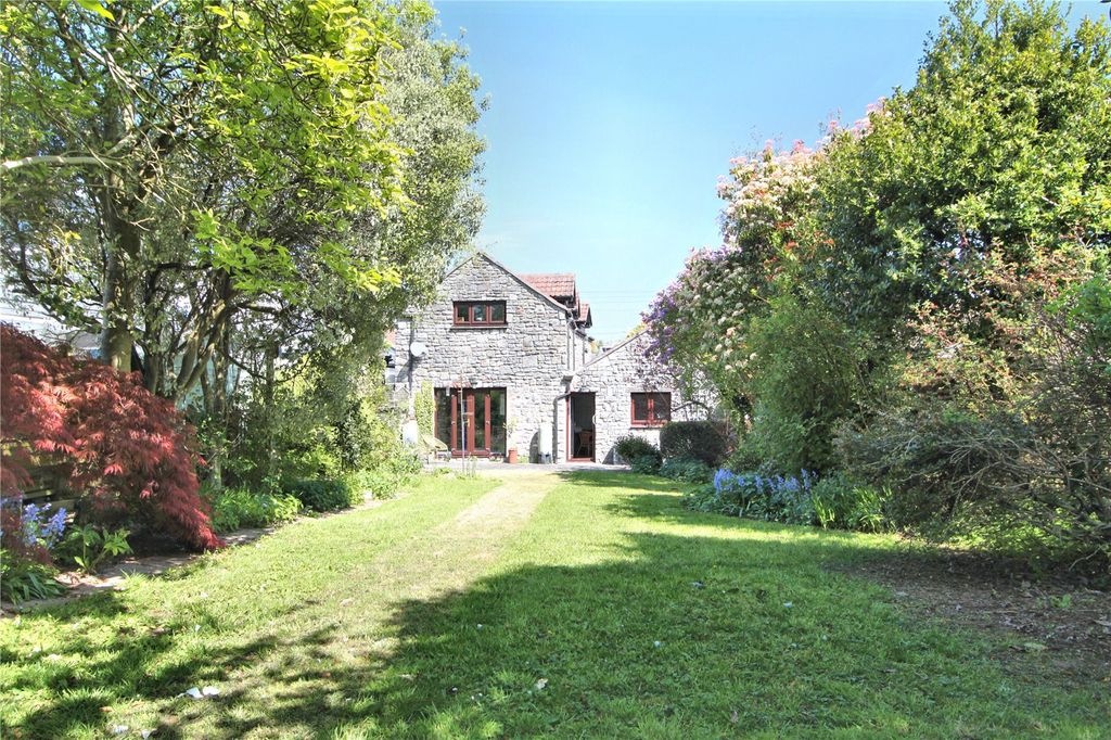Property photo 2 of 18 Picture No. 57