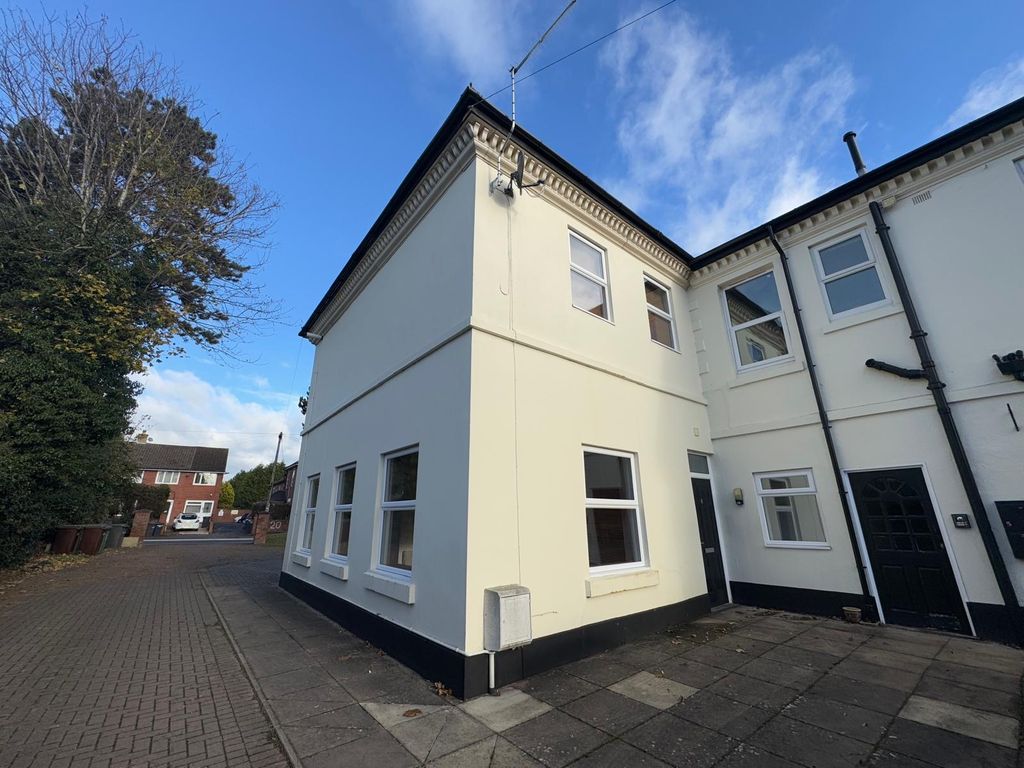 Property photo 1 of 16 Image