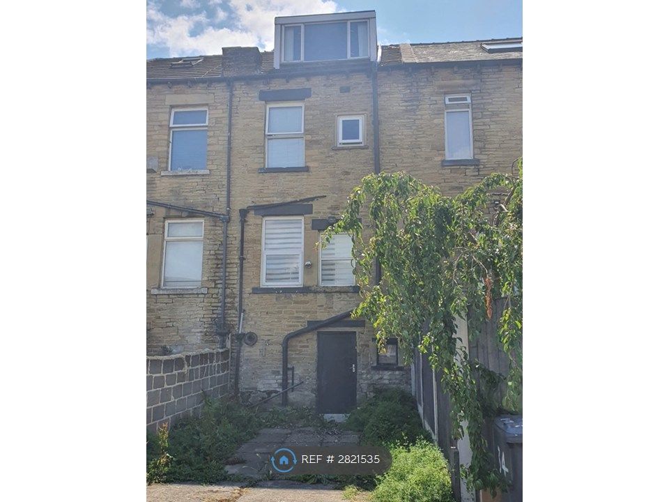 Property photo 2 of 21