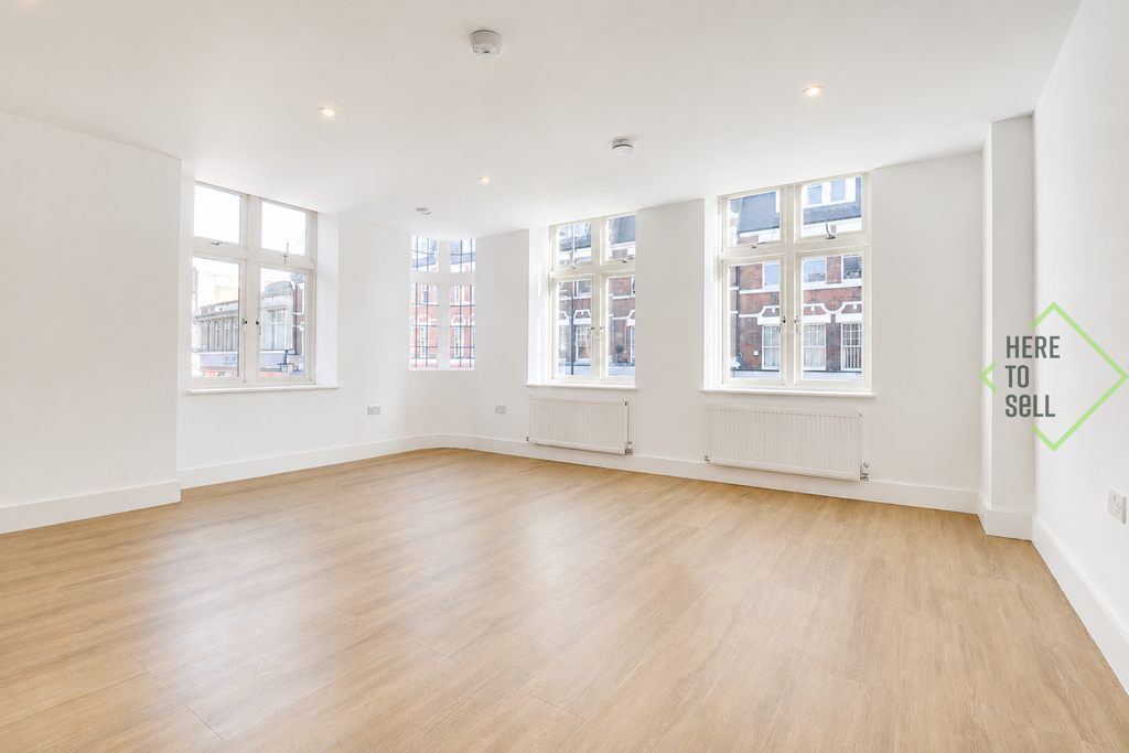 Property photo 3 of 15 Openplan Living