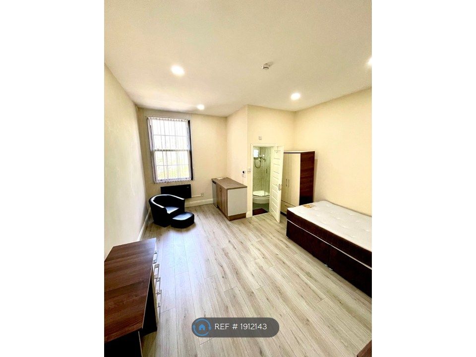 Property photo 1 of 14 Room 3 £550Pm