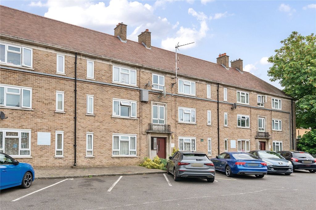 Property photo 1 of 18 Picture No. 06
