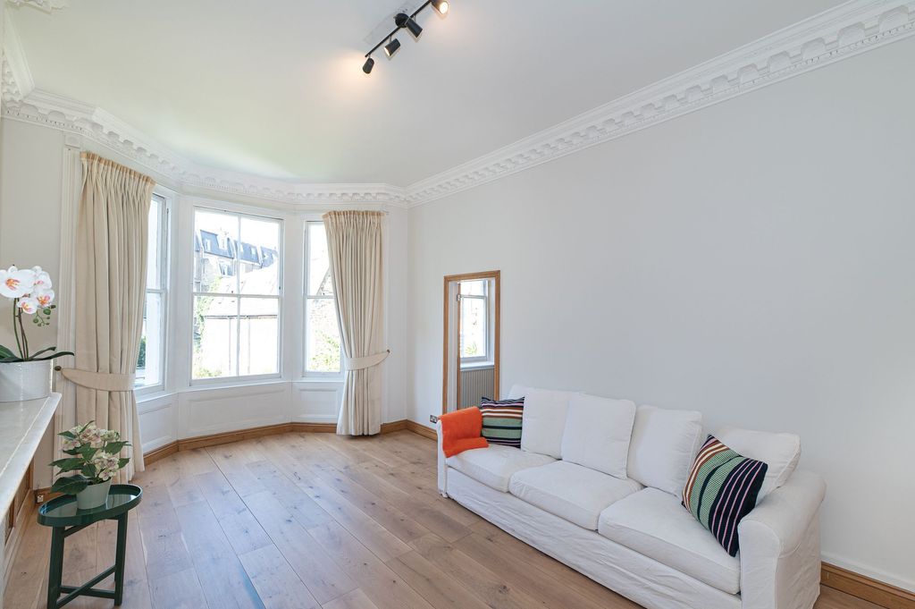 Property photo 2 of 44