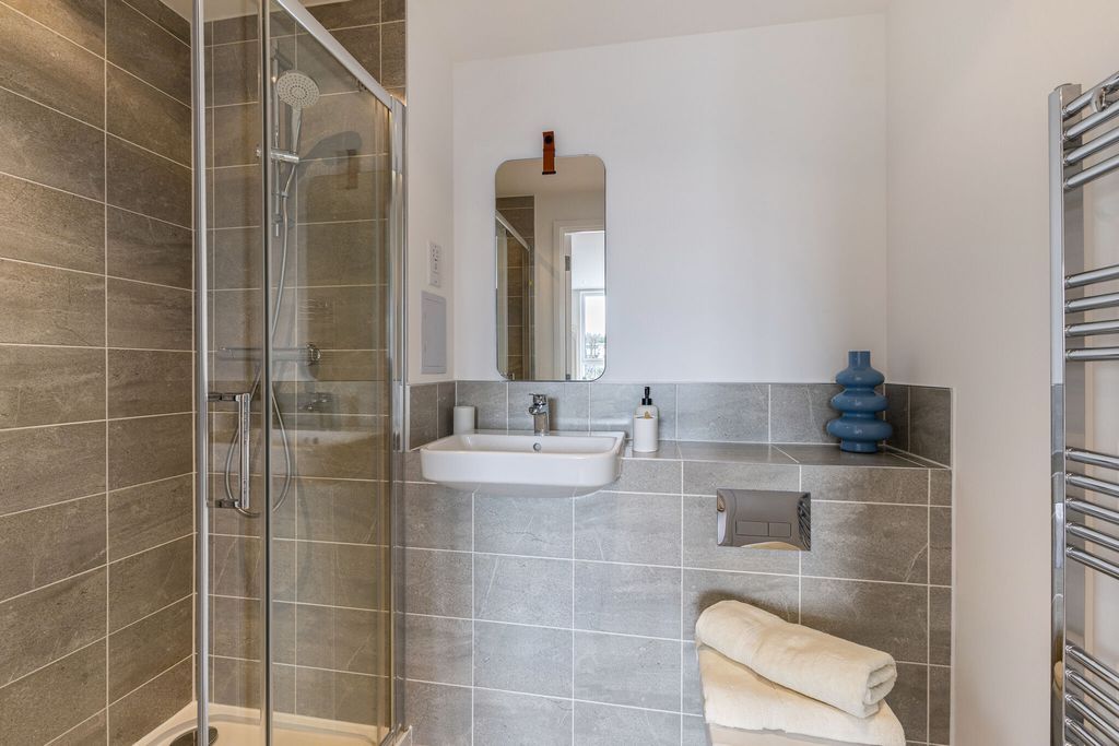 Additional image 8 of 2 bed flat for saleLinkwood Green, Hatfield AL10