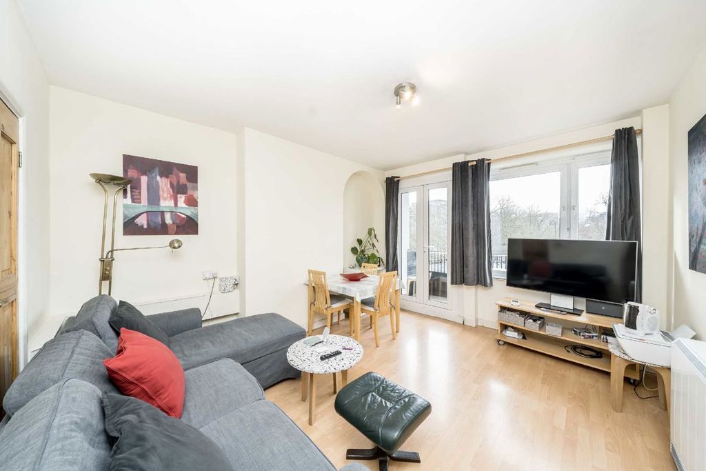 Property photo 2 of 5