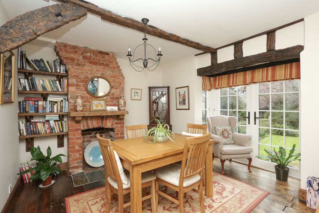 Property photo 3 of 17 Picture 3