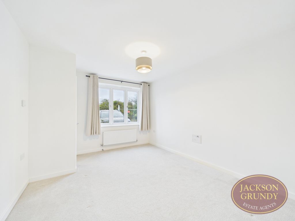 Property photo 2 of 16 Jubilee Road