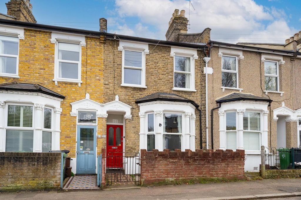 Property photo 1 of 16