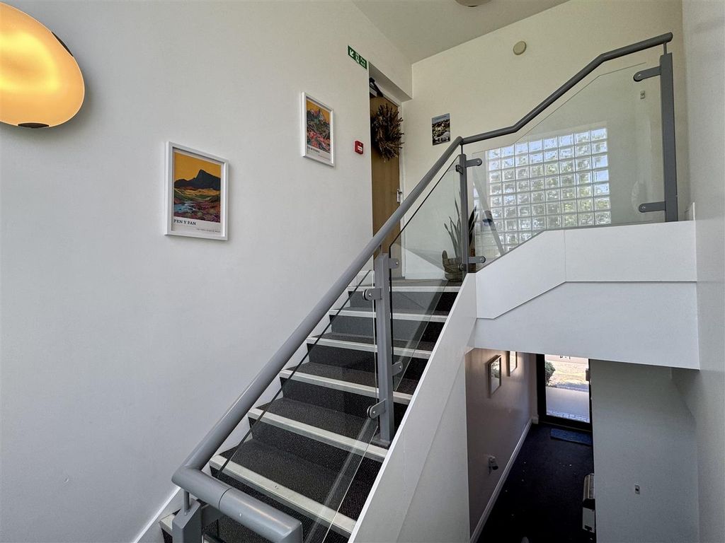 Property photo 3 of 23 Communal Reception Hall And Staircase
