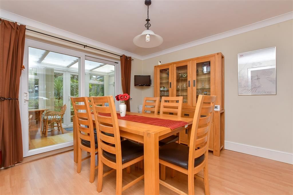 Property photo 3 of 12 Dining Area